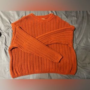 Women’s Crewneck Pullover Sweater in Rust